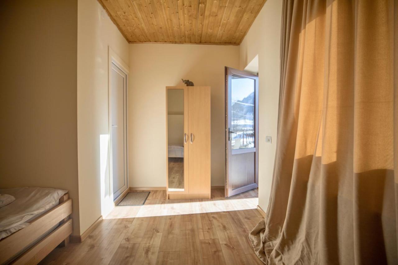 Guesthouse And Cottage Nicolo Kazbegi Kültér fotó